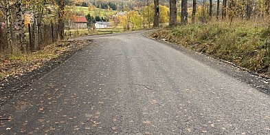 Prace porządkowe i drogowe przy cmentarzu w Głuszycy-20999