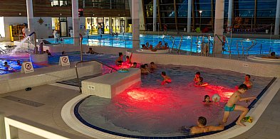 Wałbrzych: zamiast wosku andrzejkowe lanie wody w Aqua-Zdroju-21546