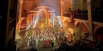Charytatywne Kolędowanie z Zespołem Pieśni i Tańca-22315