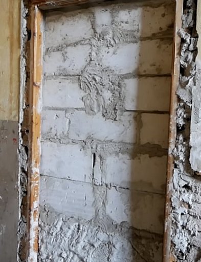 Weszli z kamerą do niegdyś najniebezpieczniejszej części Wałbrzycha