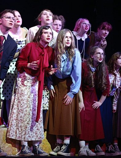 I LO w Wałbrzychu: Młodzi nie pytają o przyszłość. Oni ją grają na scenie