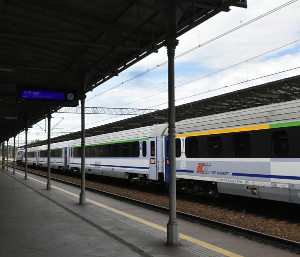 Specjalna oferta Intercity. Nauczyciele i studenci pojadą pociągiem za złotówkę-19826