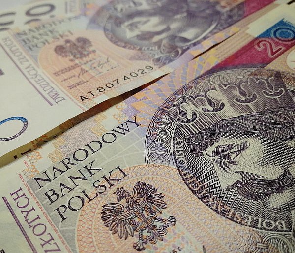 ZUS przeliczy świadczenia. Tyle więcej wpłynie na konta emerytów-20667