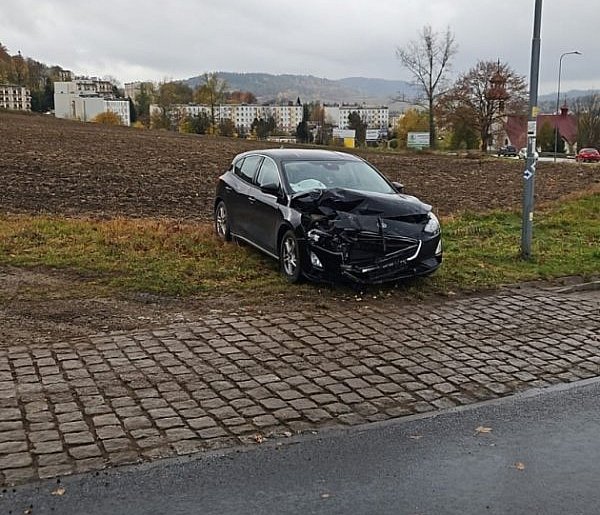 Czołowe zderzenie w Kamiennej Górze-20798