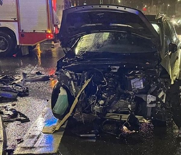 Kierująca wjechała na czerwonym świetle-20879