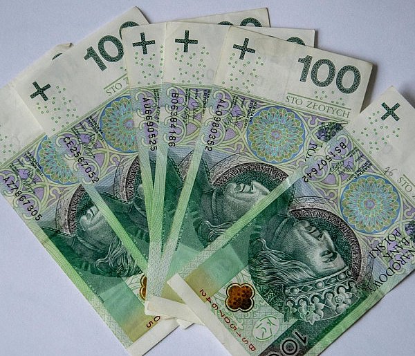 Alimenciarze zalegają miliardy złotych. Płacimy za nich wszyscy-20897