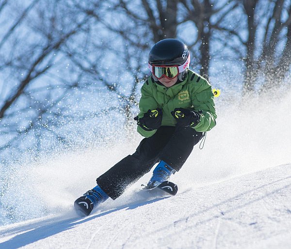 Ferie zimowe po nowemu. Decyzja MEN rozwścieczyła tysiące rodziców-21091