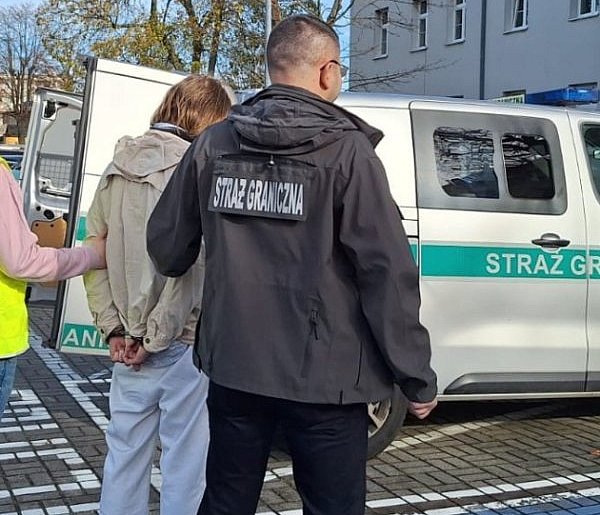 Dwaj Białorusini zatrzymani na A4. Przemycali narkotyki-21272