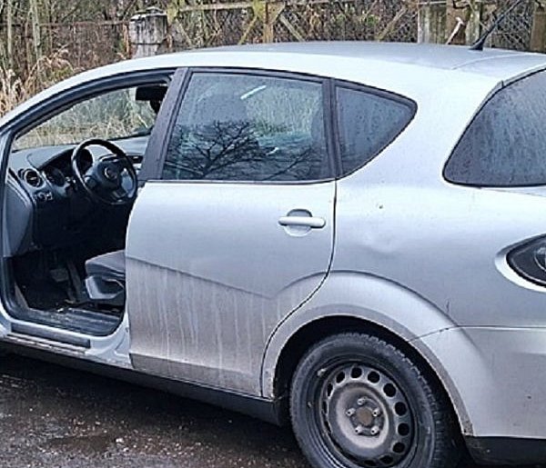 Wałbrzych: 16-latek ukradł kluczyki, samochód i odjechał-21627