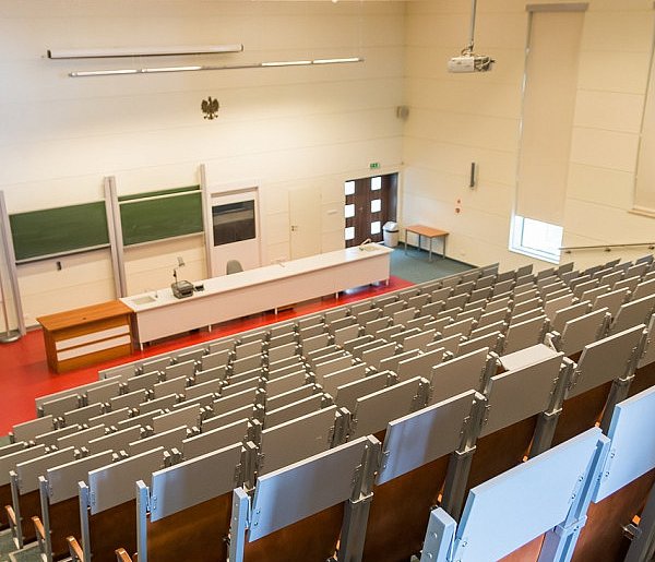 Uczelnie przeżywają oblężenie. Ten kierunek przyciąga tłumy-21626