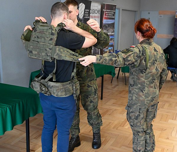 Wojsko wzywa Polaków na komisje. Chodzi głównie o te roczniki-22612