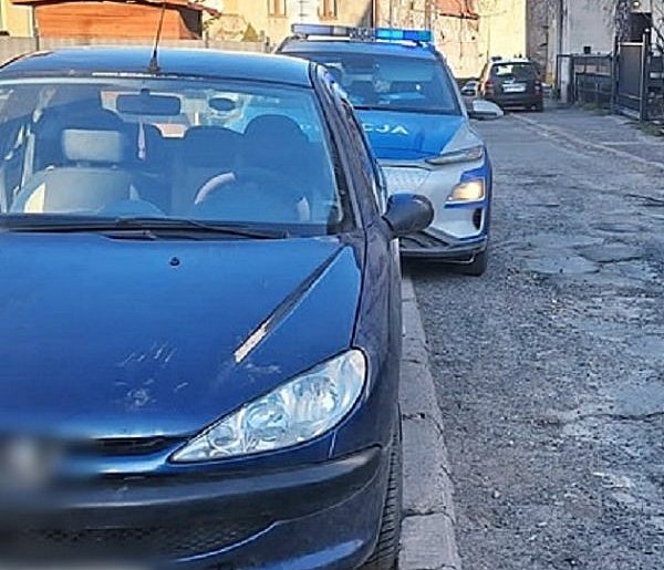 Wałbrzych: Jechał bez prawa jazdy i na cudzych tablicach rejestracyjnych