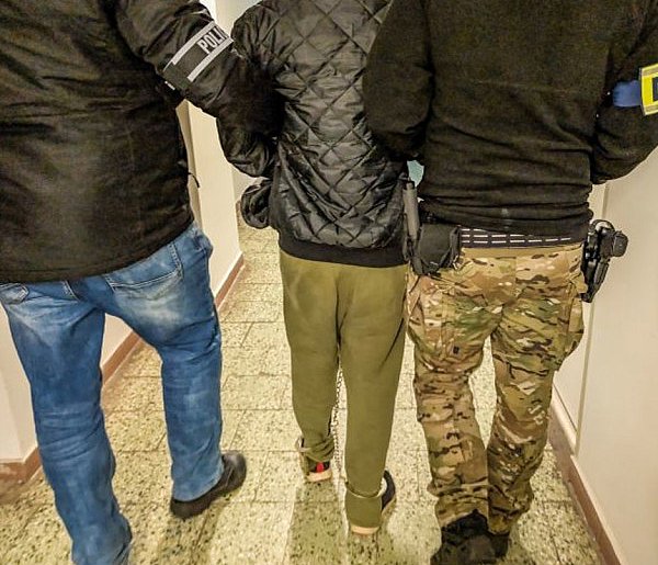 Damski bokser znów w rękach policji. Czy tym razem trafi do aresztu?