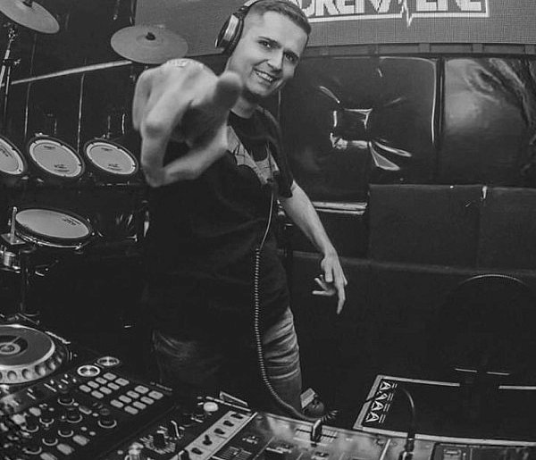 Z Wałbrzyskiego studia na światowe sceny klubowe