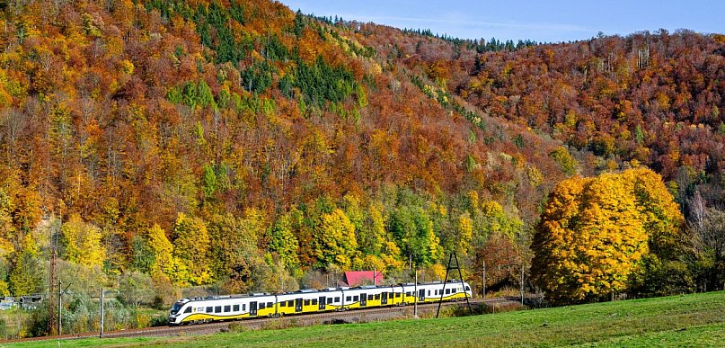 Wiosna na torach, korekta rozkładu jazdy pociągów
