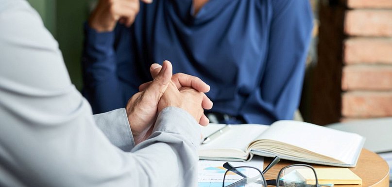 Porównanie ofert bankowych – dlaczego samodzielna analiza może być niewystarczając