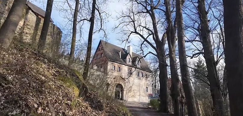 Dreptak Dolnośląski: Tunel z ''ropą''