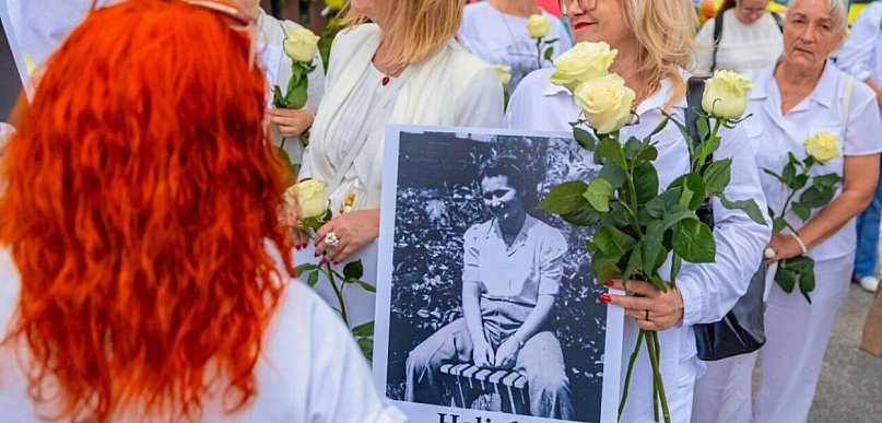 Biały bukiet na drodze śmierci. Dlaczego musimy pójść w Białym Marszu?