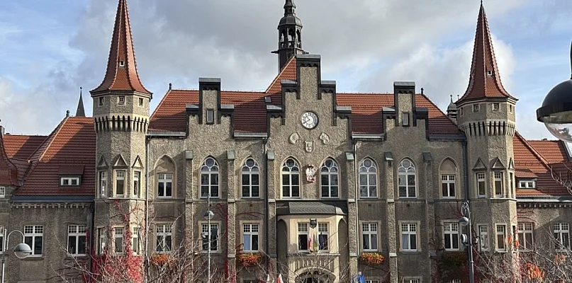 Wałbrzych: Urząd Miasta nieczynny w poniedziałek 10 listopada - 21131