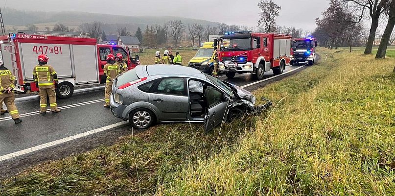 Region: Zderzyły się dwa auta. Ranne dwie osoby - 21176