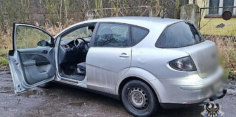 Wałbrzych: 16-latek ukradł kluczyki, samochód i odjechał - 21627