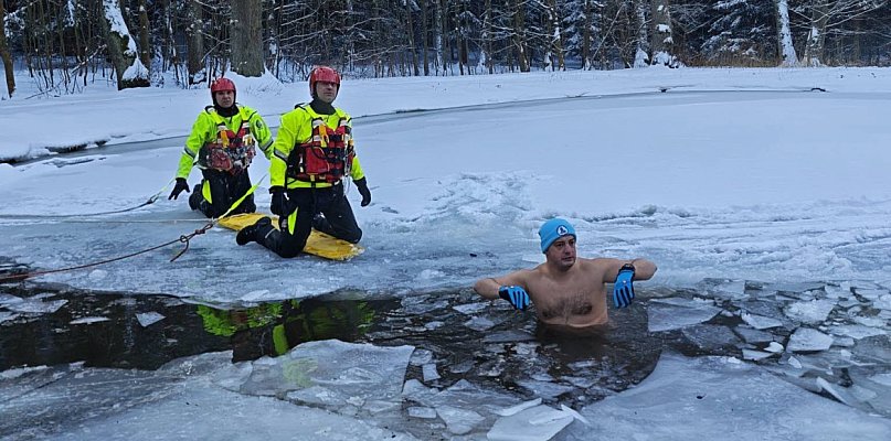 Na ratunek w lodowatej wodzie - 22570