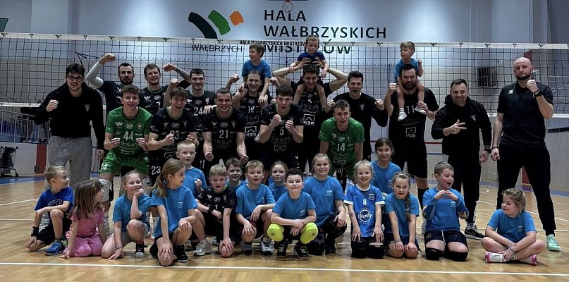 KPS Chełmiec Wałbrzych zwyciężył z  SPS Modeko Brzeg Dolny - 22720