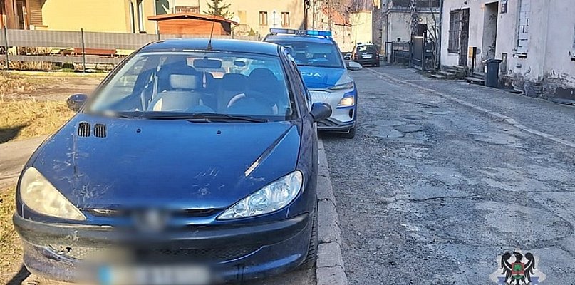 Wałbrzych: Jechał bez prawa jazdy i na cudzych tablicach rejestracyjnych