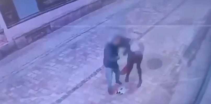 Pobił co najmniej dwie kobiety na ulicy