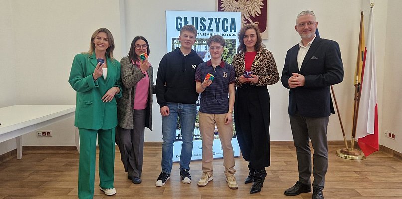 Jak szybko układasz Kostkę Rubika?