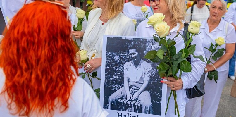 Biały bukiet na drodze śmierci. Dlaczego musimy pójść w Białym Marszu?