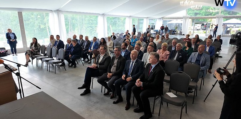 Miliony na wiejskie drogi, meliorację i świetlice