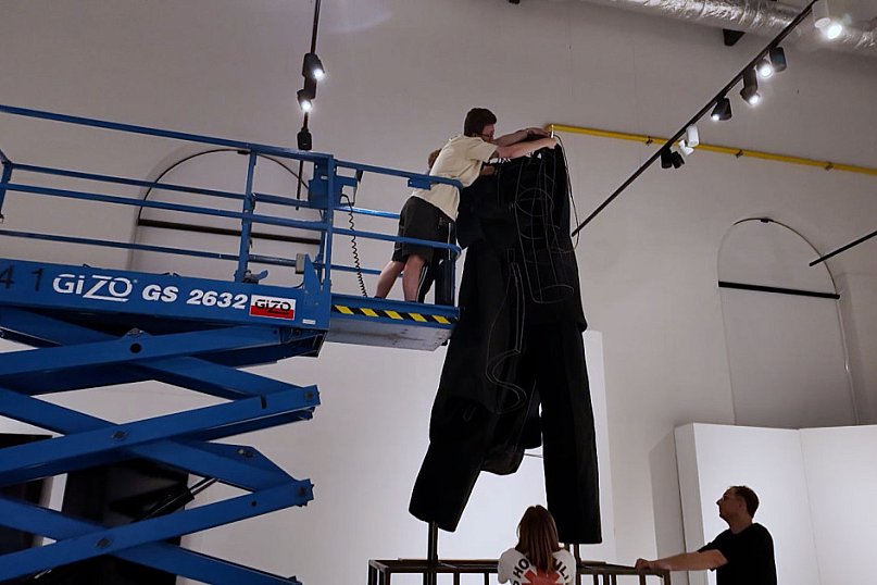 Przygotowania do wystawy &quot;To the Freedom we Dance&quot;