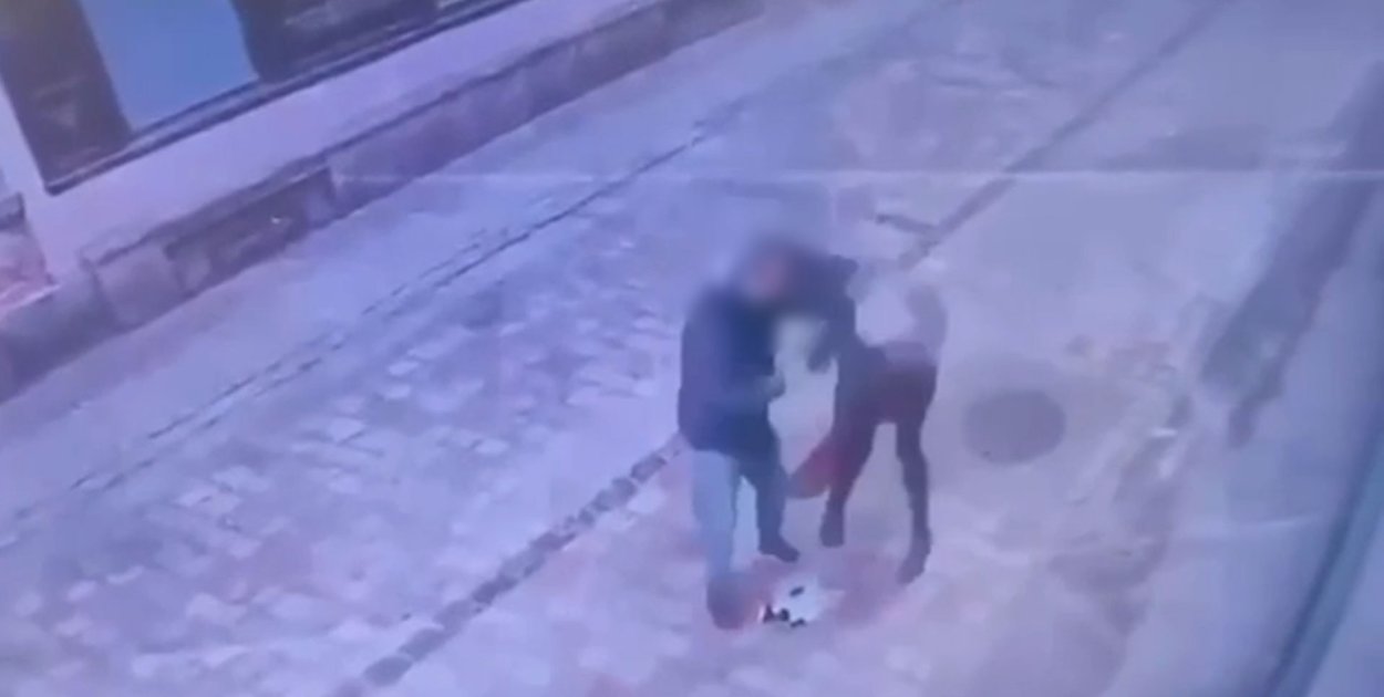 Pobił co najmniej dwie kobiety na ulicy