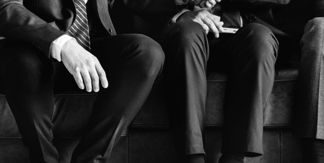 Jakie znaczenie ma pojęcie zorganizowanej grupy przestępczej w kodeksie karnym?