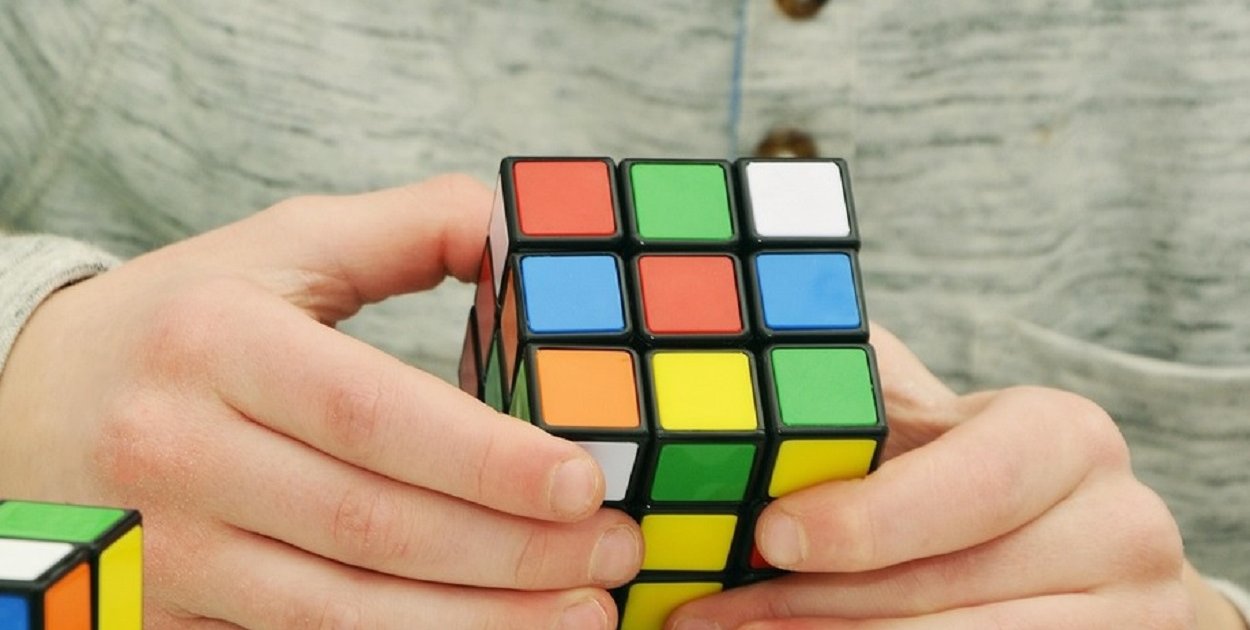 Międzynarodowe Mistrzostwa w Układaniu Kostki Rubika w Głuszycy