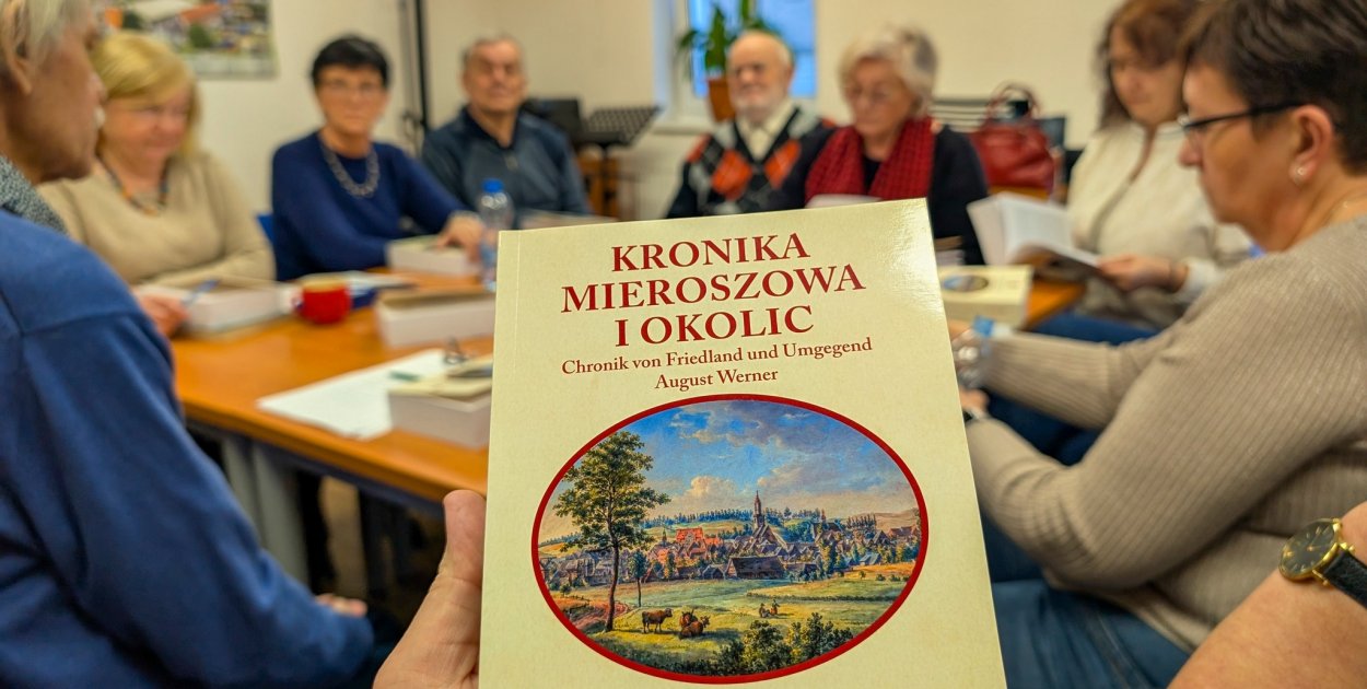 Potężna Kronika na 700-lecie Mieroszowa