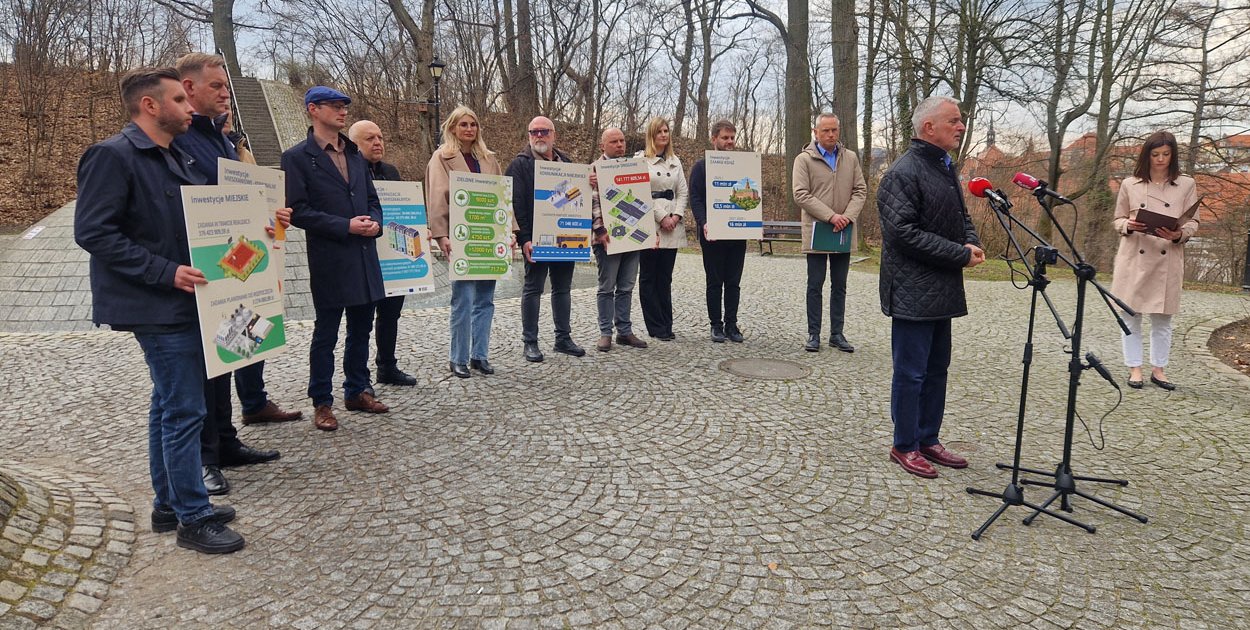 Ofensywa Wiosenna - 700 mln zł na inwestycje